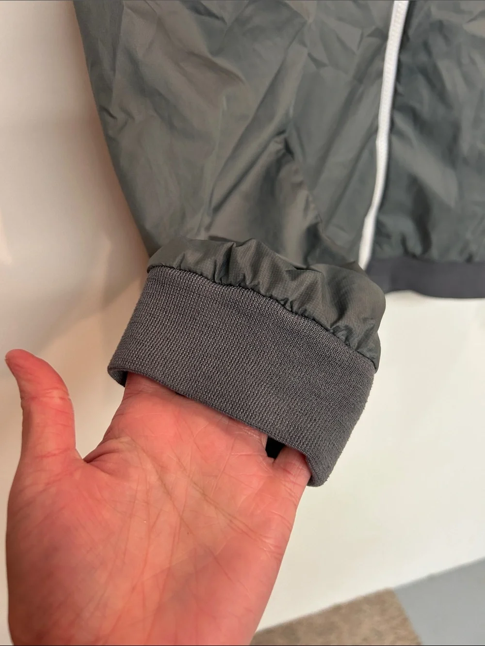 Nike Colorblock Hooded Windbreaker Jacket in White and Gray